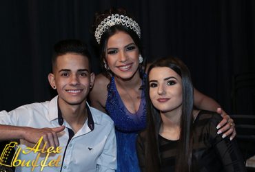Maria Izadora - 15 Anos (29)